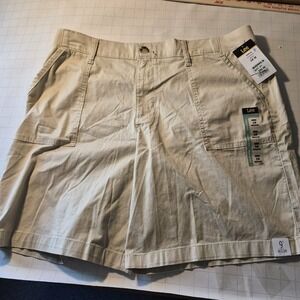 NEW Women's Lee Ultra Lux Comfort With Flex-To-Go Utility Bermuda Shorts Size 18